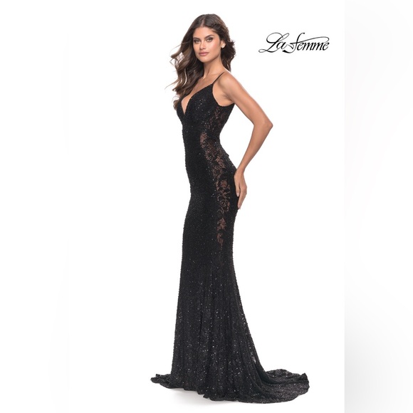 NWT La Femme 31257 Size 00 Black Embellished Lace Gown Dress